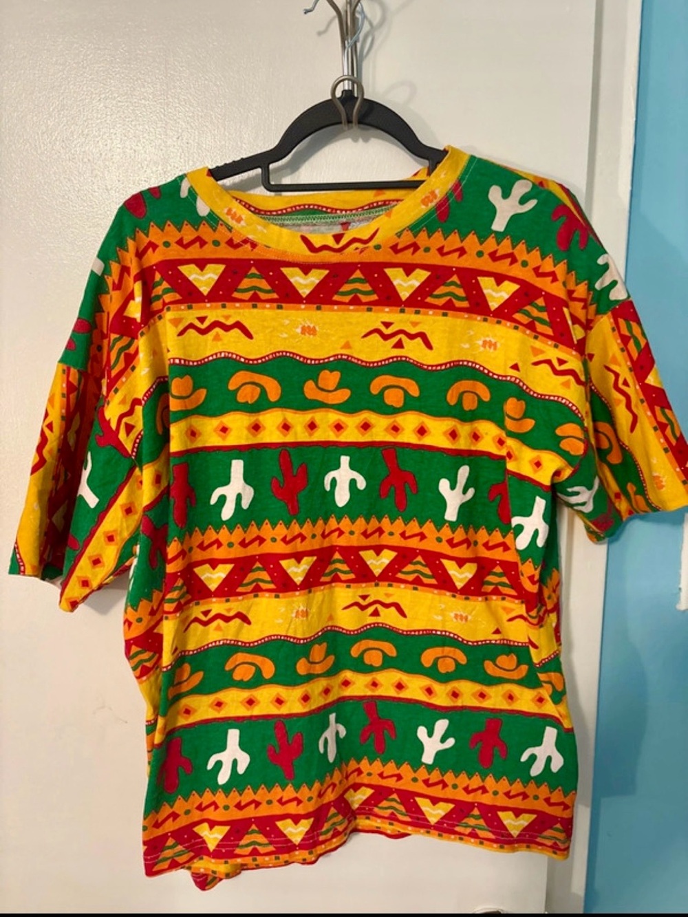 Women's Short-Sleeve Patterned Tee in Yellow & Green